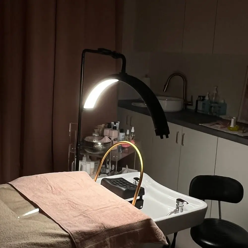 Japanese-Head-Spa-Behandlungsliege-im-Aachener-Kosmetikstudio